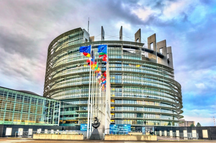 Parlement européen à Strasbourg pour l'homologation et le certificat de conformité de voiture