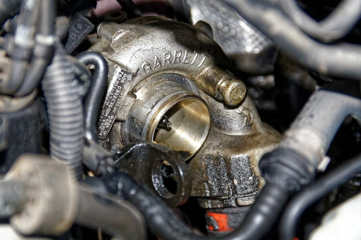 Symptome de fuite d huile sur un turbocompresseur Garrett de moteur de voiture