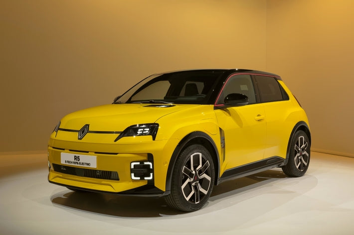 Nouvelle Renault R5 e-tech electrique compatible avec nos valises de diagnostic