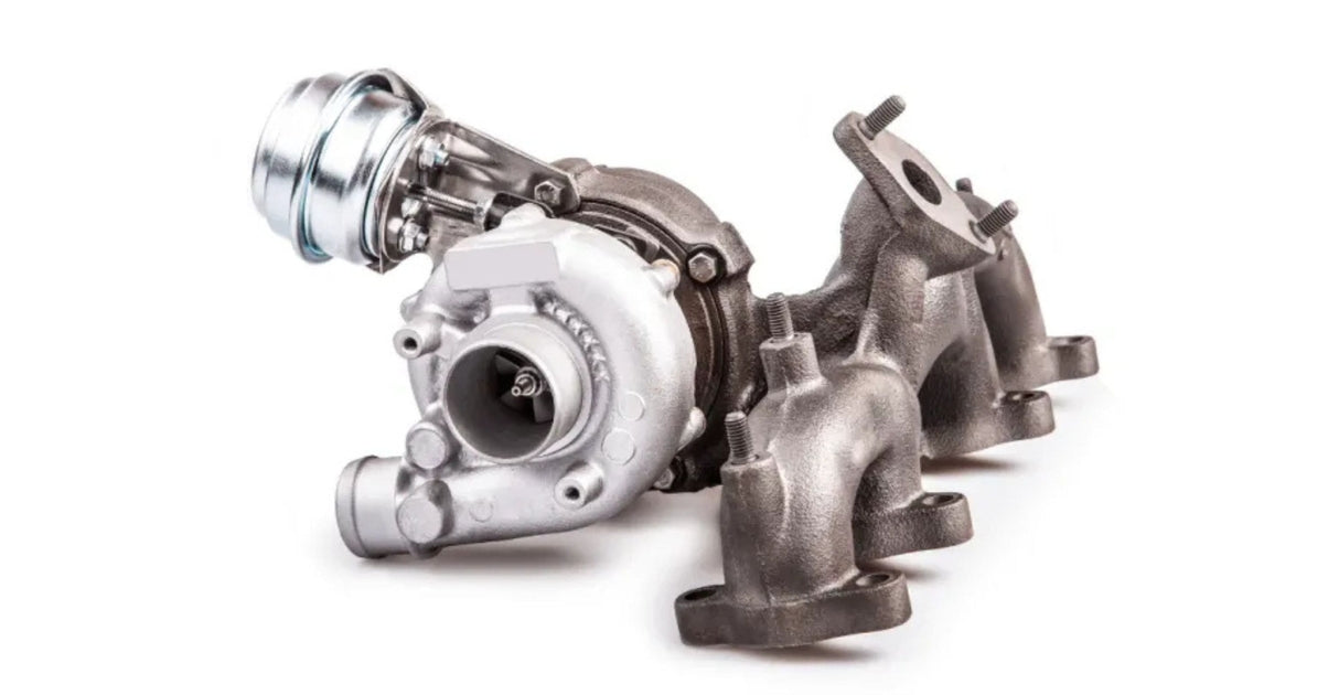 Turbocompresseur de moteur de voiture avec son collecteur d échappement pour diagnostic