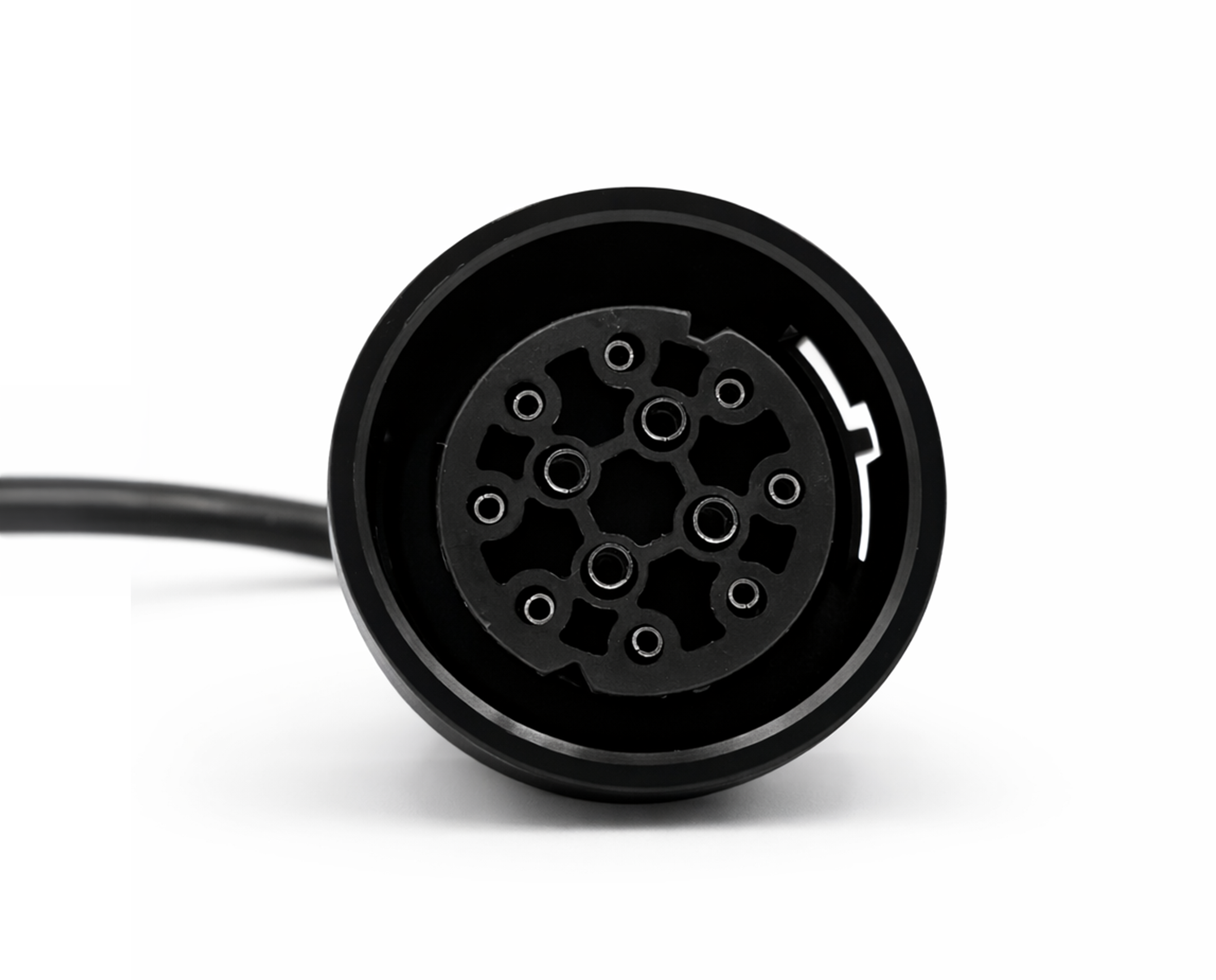 Vue de face du connecteur femelle 12 broches pour adaptateur de diagnostic camion MAN