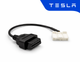 Adaptateur de diagnostic OBD2 à 26 broches pour Tesla Model 3 sur fond blanc
