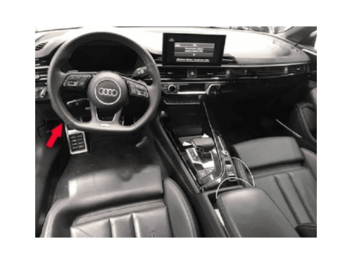 Emplacement de la prise de diagnostic OBD sous le volant d une Audi A5 Phase 2