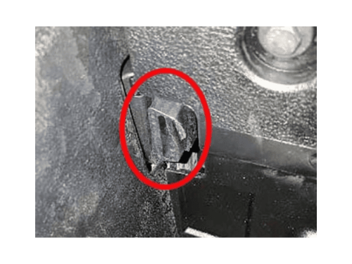 Emplacement de la prise de diagnostic OBD2 sur une BMW Série 4