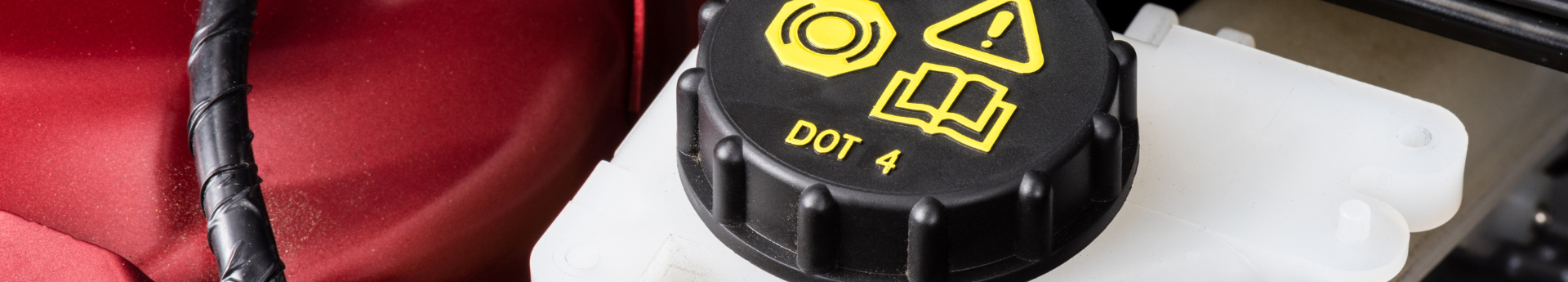 Bouchon noir de reservoir de liquide de frein de voiture avec marquage DOT 4 jaune