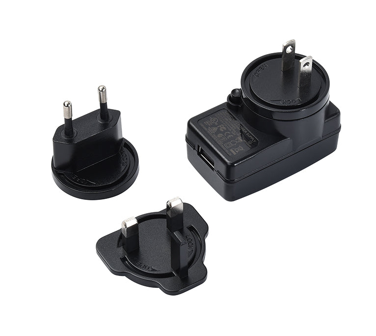 Chargeur secteur multi-prises avec trois adaptateurs interchangeables pour valise iCarsoft CR Ultra