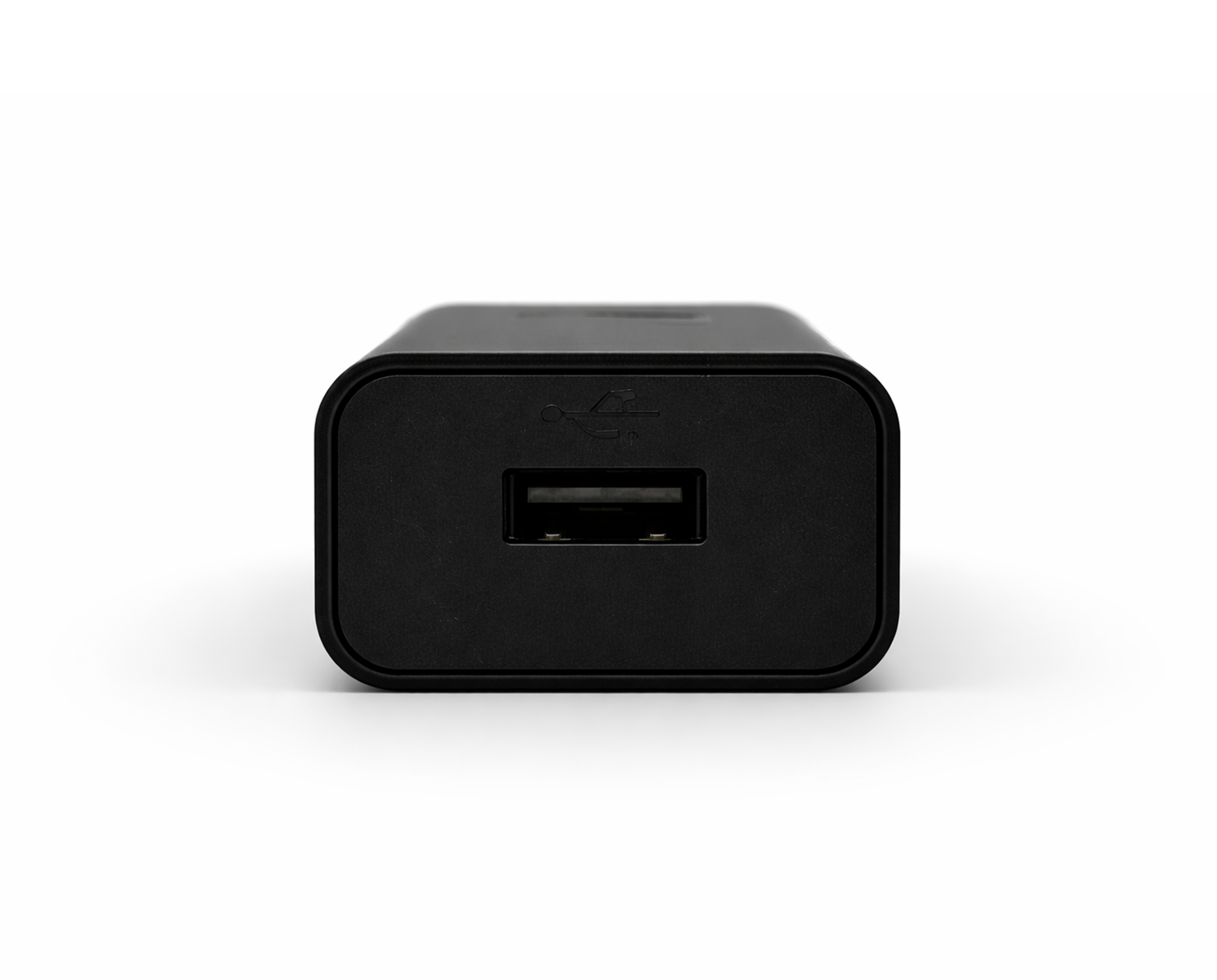 Vue de face d un adaptateur secteur usb compatible avec les valises icarsoft