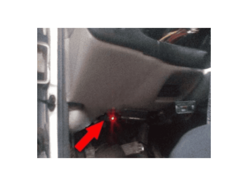 Localisation de la prise de diagnostic OBD sous le volant d une Chevrolet Express