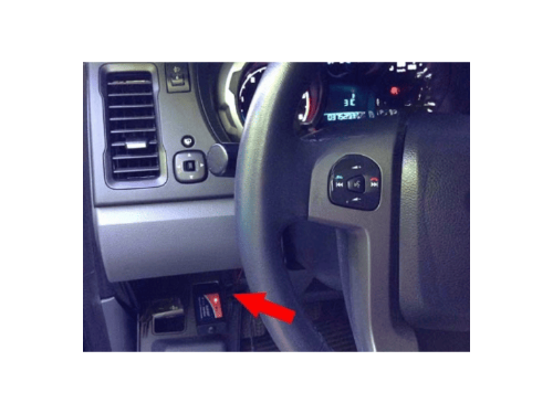 Emplacement de la prise OBD2 sous le volant d un Ford Ranger T6