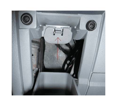 Localisation de la prise de diagnostic OBD2 sous le tableau de bord d une Ford Mondeo