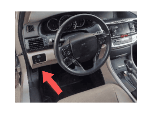 Localisation de la prise de diagnostic OBD2 sous le tableau de bord d une Honda Accord 9