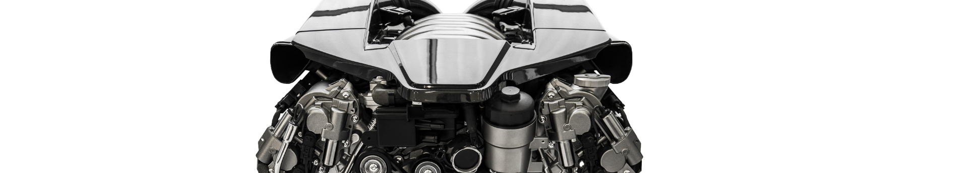 Moteur de voiture moderne et puissant pour diagnostic automobile avec une valise iCarsoft