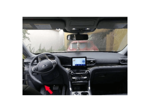Tableau de bord de Ford Explorer 6 montrant l'emplacement de la prise OBD pour valise iCarsoft