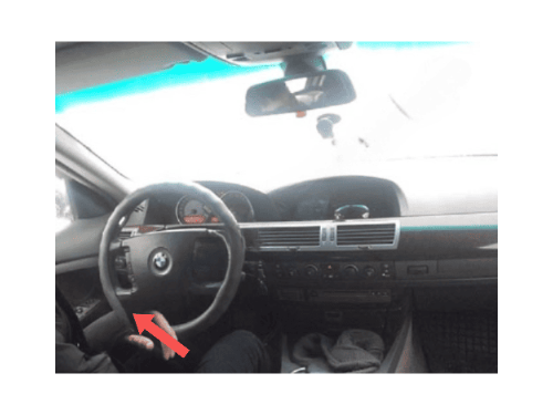 Tableau de bord et volant de BMW Serie 7 E65 pour diagnostic auto iCarsoft